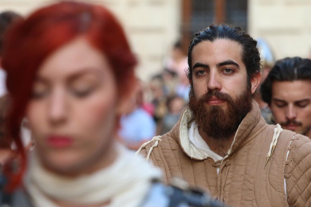 La cabalgata histórica ha puesto fin a la semana grande de la ciudad con la recreación de la toma de Málaga por los Reyes Católicos en 1487, un acontecimiento que motiva los festejos de agosto