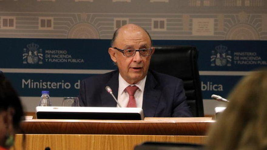 Montoro demana a la Generalitat que enviï &quot;d&#039;immediat&quot; els informes setmanals de despesa o &quot;adoptarà mesures&quot;