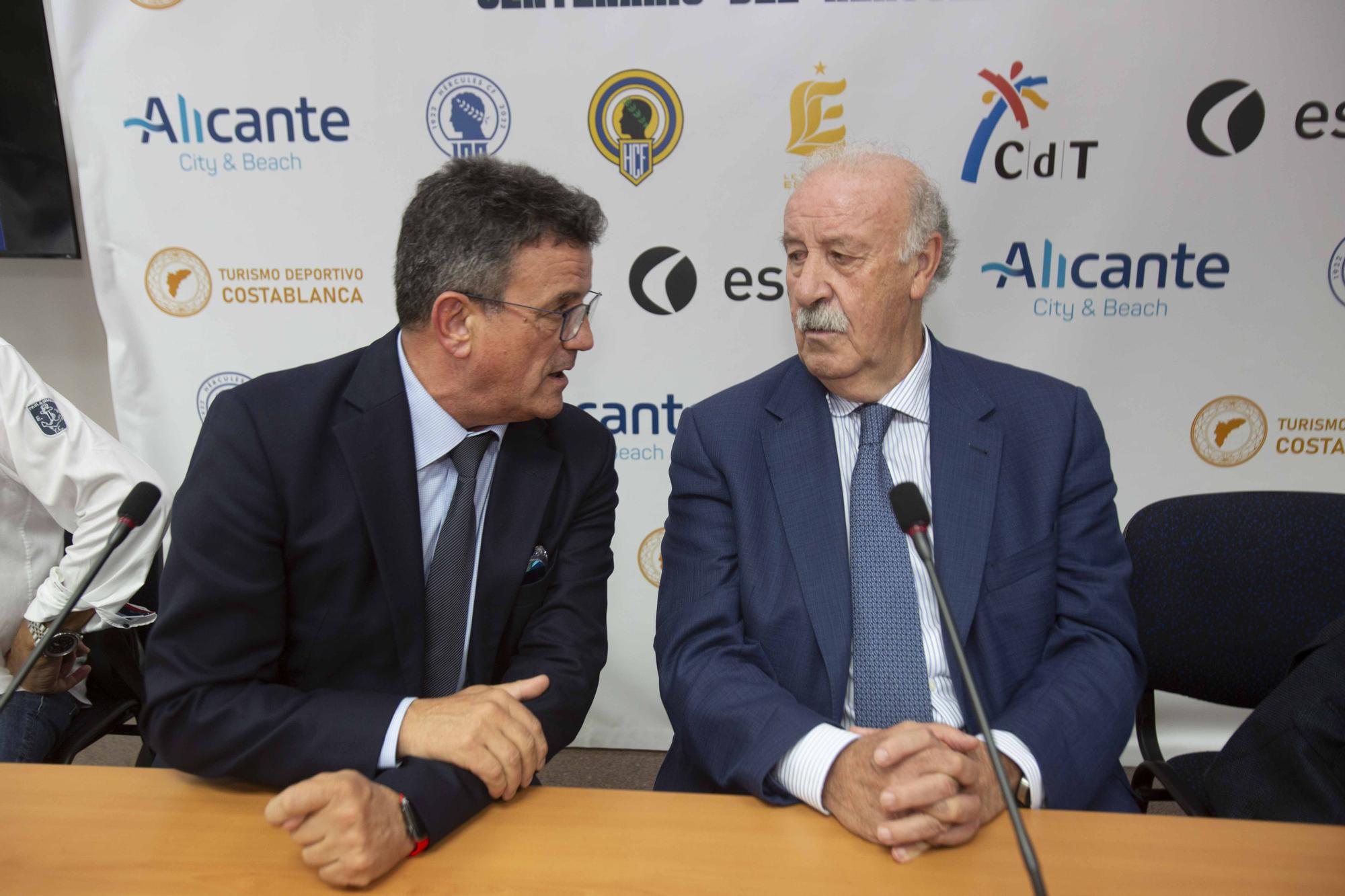 Vicente del Bosque participa en una jornada conmemorativa del Centenario del Hércules