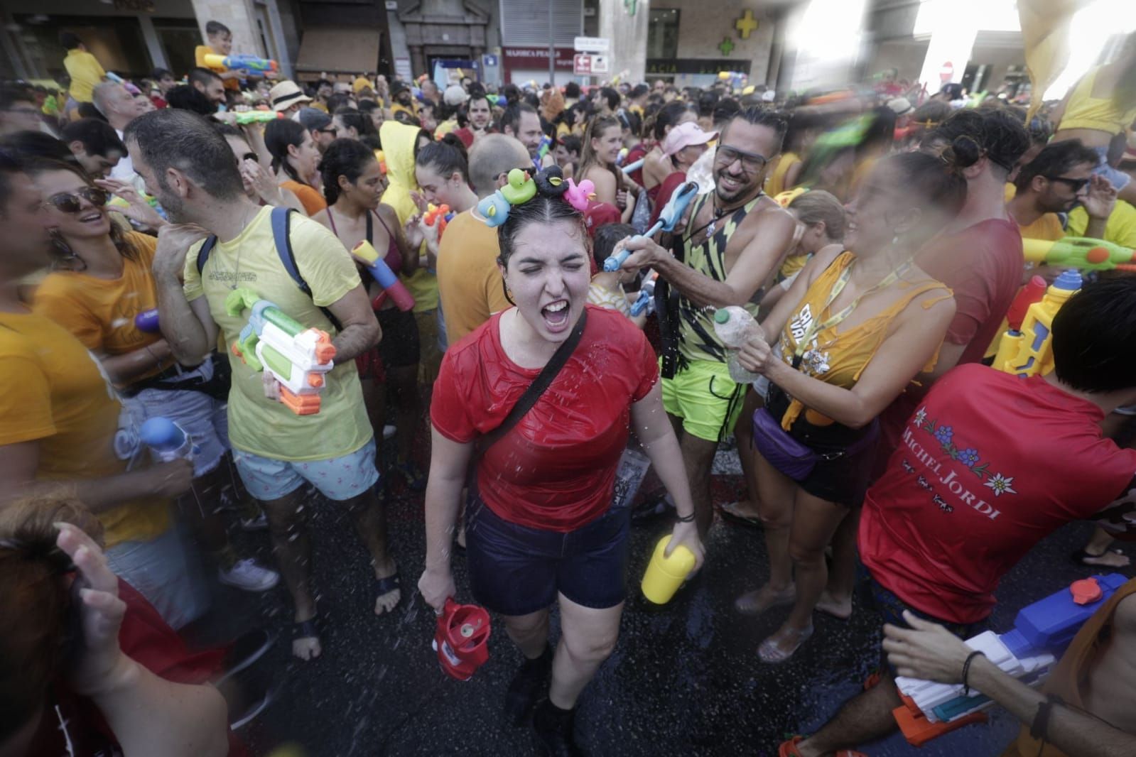 Búscate en la gran batalla de Canamunt y Canavall