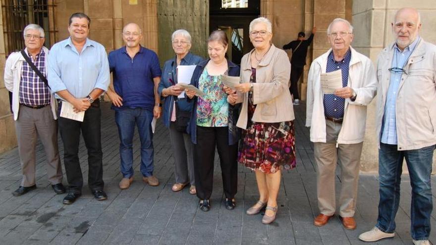 Participants en la presentació dels actes del Dia de la Gent Gran