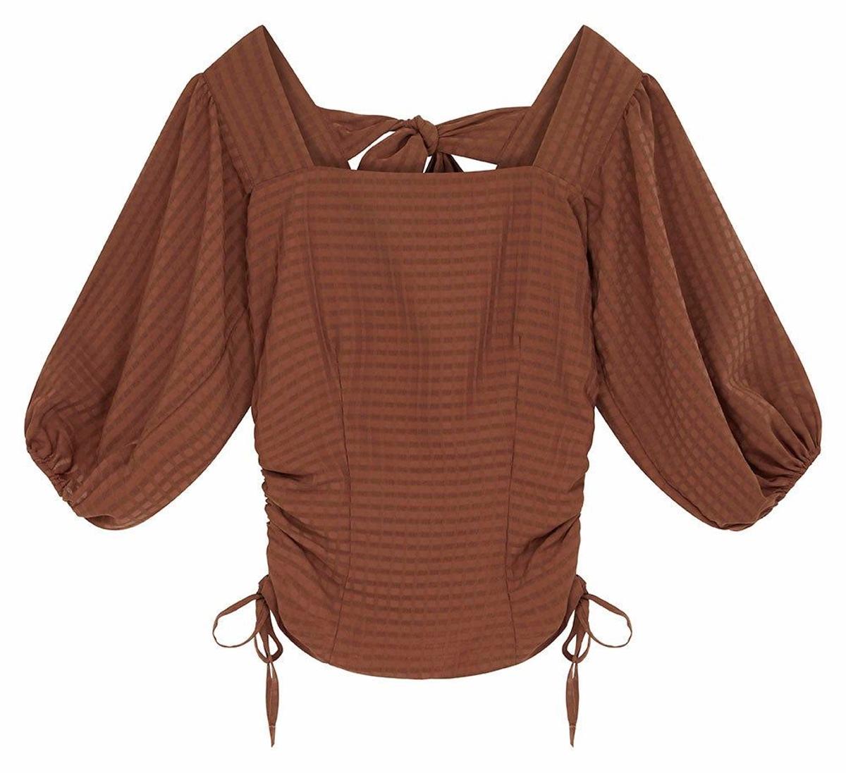 Blusa en color marrón con mangas abullonadas de la colección 'circular fashion' de Asos. (Precio: 30,88 euros)