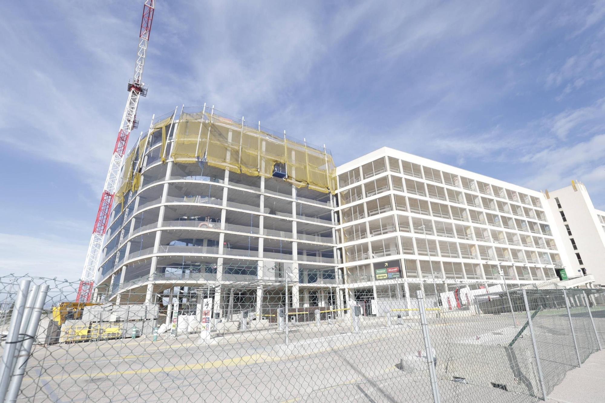 FOTOS: Así es el nuevo edificio que se contruye en el aeropuerto de Palma para dar otra salida al parking