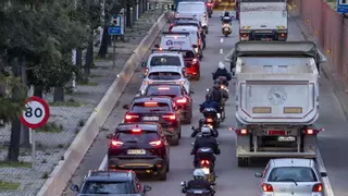 La Ronda Litoral cumple 35 años al límite de su capacidad y con una urgente reforma pendiente