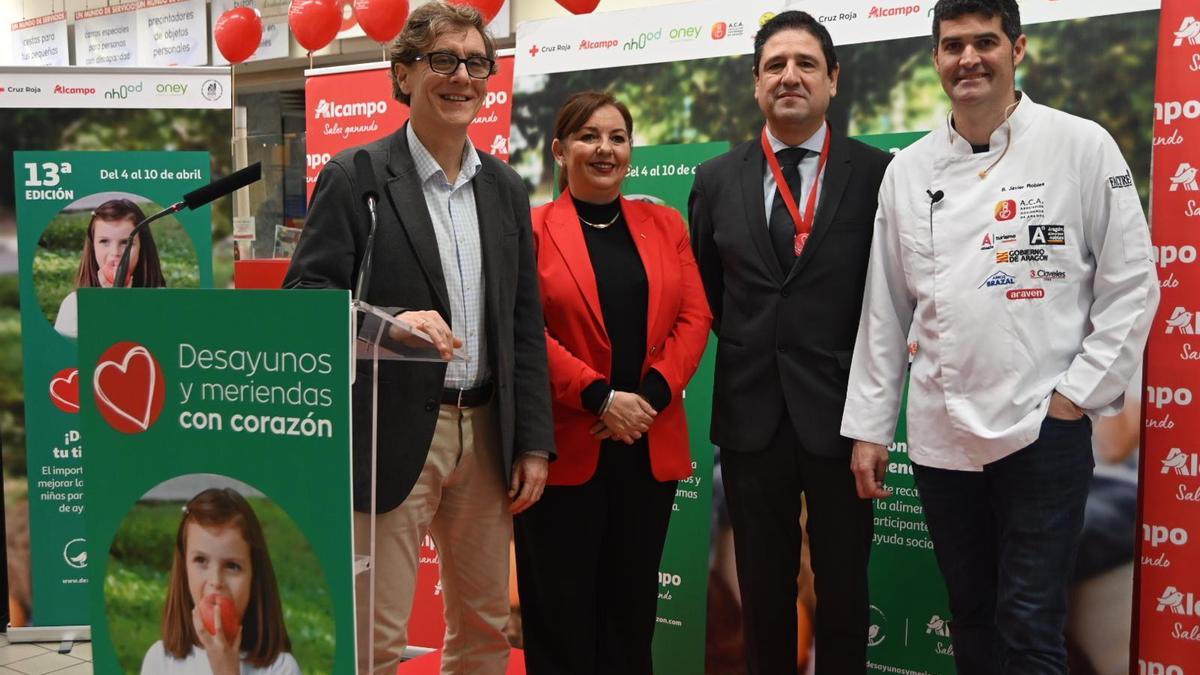 Presentación de la campaña 'Desayunos y Meriendas #ConCorazón' en el Alcampo de Utrillas.