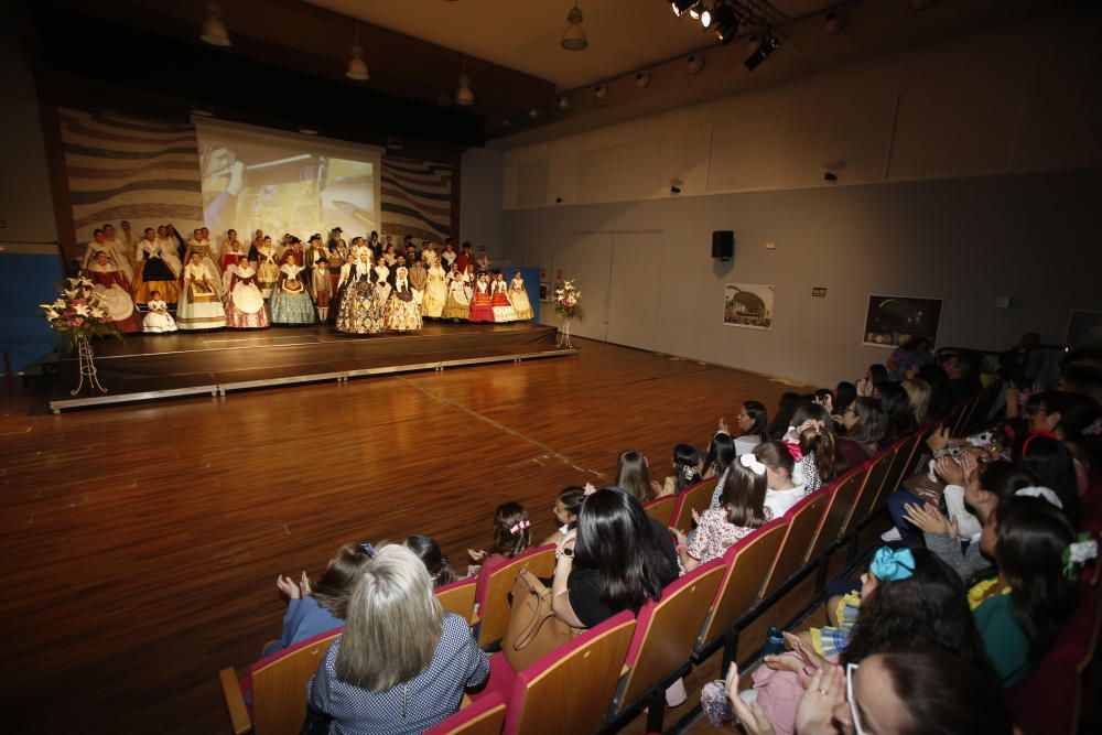 Desfile de trajes festeros