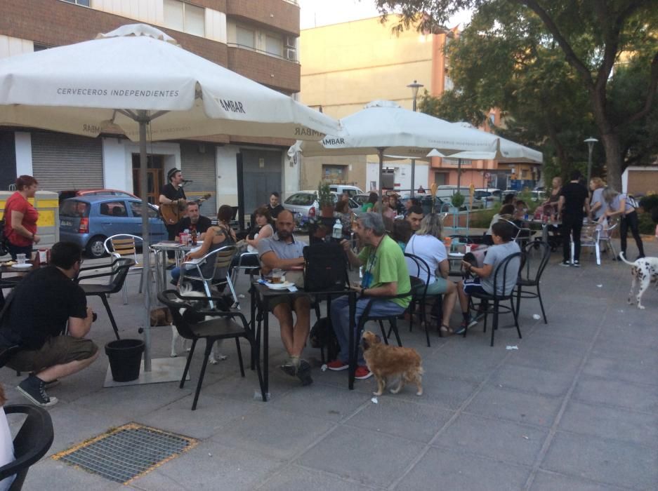 Tapeo solidario de la protectora de Xirivella APAX.