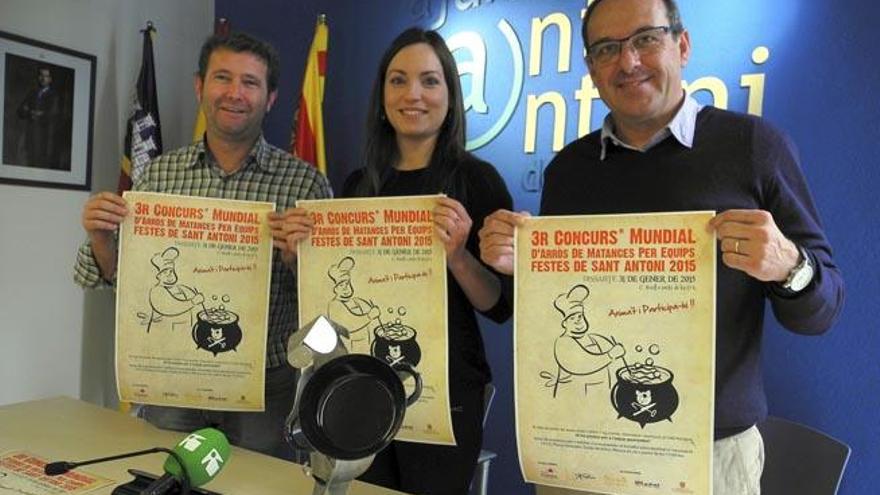 Vicent Sala, Lidia Costa y Vicent Torres, ayer, en la presentación.