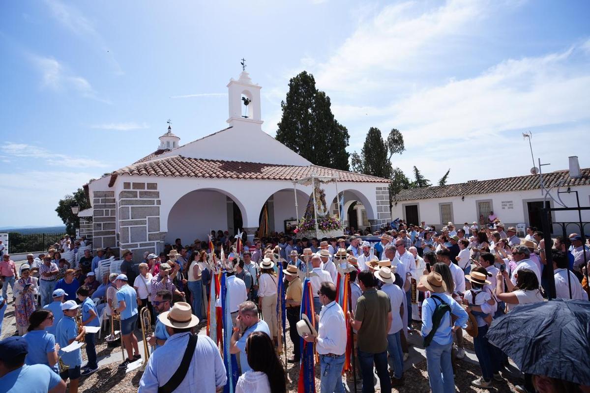 Villanueva de Córdoba recibe a la Virgen de Luna