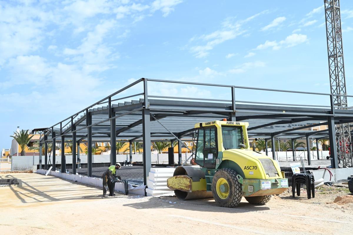 Nave en desarrollo donde irá el primer supermercado de Arenales del Sol