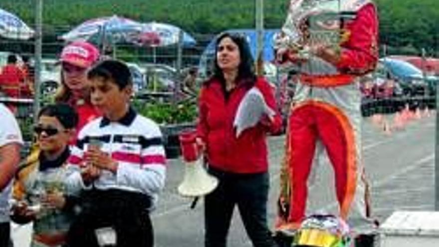 David Pérez lidera el campeonato de kart de Castilla y León