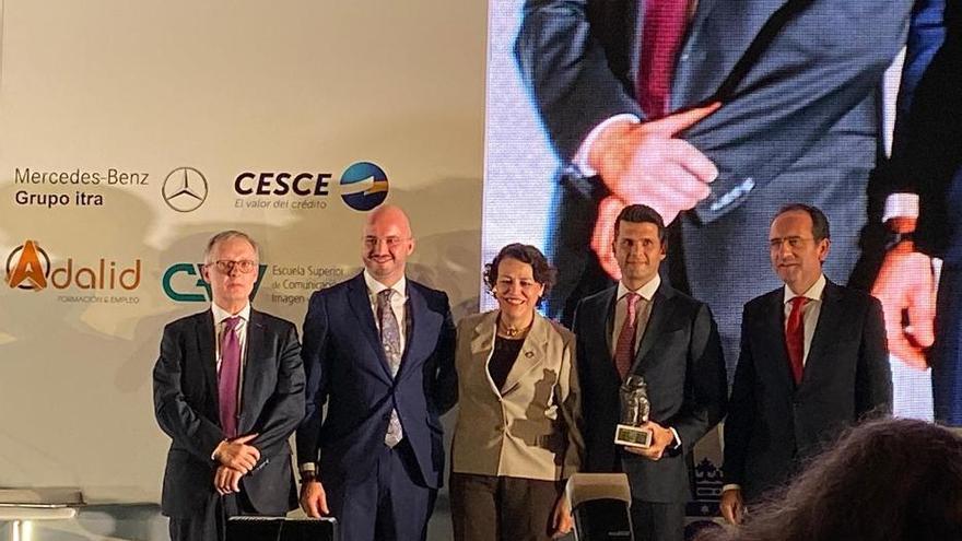 Francisco López recibe el Premio Nacional Joven Empresario de CEAJE 2019