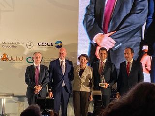 Francisco López recibe el Premio Nacional Joven Empresario de CEAJE 2019