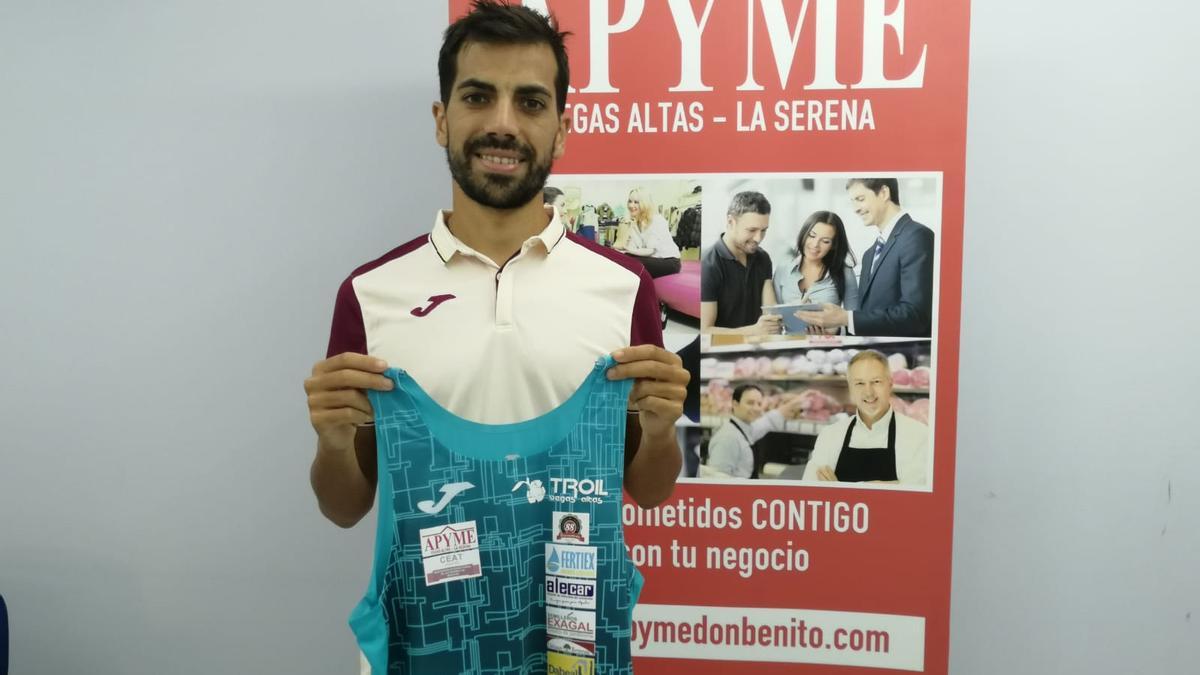 Iván Pajuelo presenta su nueva colaboración con Apyme Vegas Altas-La Serena.