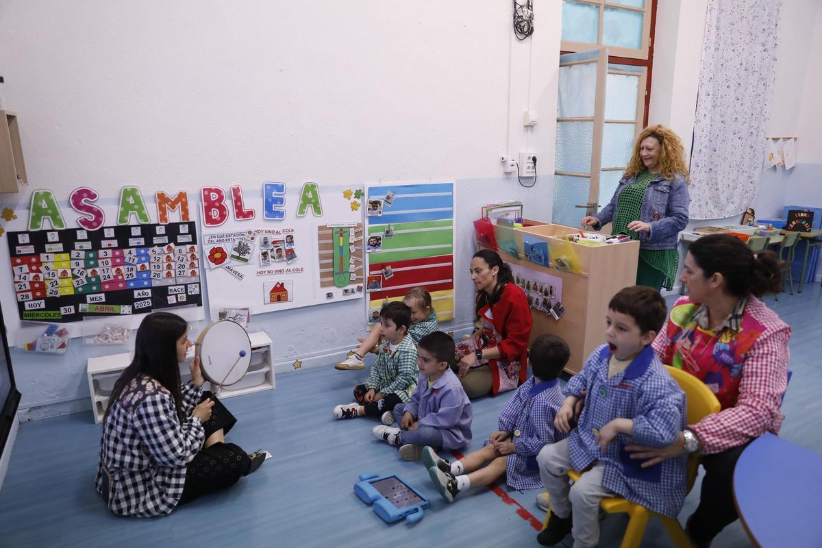Aula abierta del Colegio Público Aniceto Sela, en Mieres.