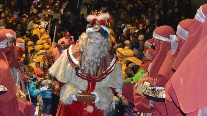 Ofrena reial al naixement del Nen Jesús a la Berruga a la plaça de Sant Pere, enguany