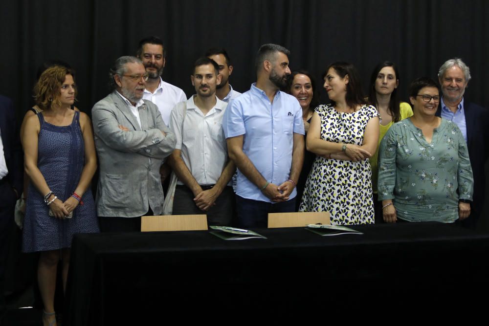 Ribó y Gómez firman el acuerdo del Rialto