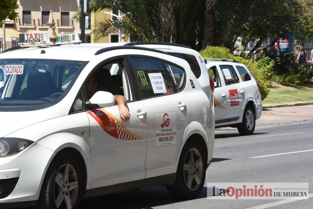 Protesta de taxis en Murcia