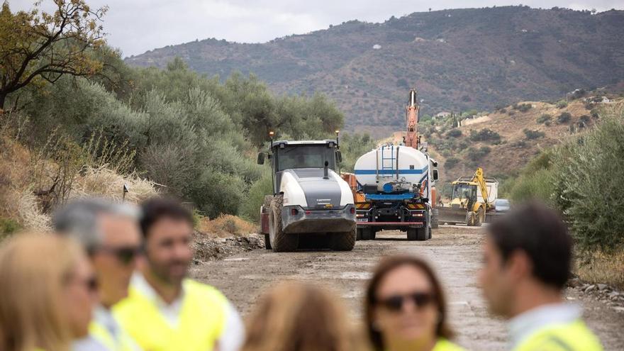 Finalizan en un mes las obras de reparación de la MA-3107 entre Benamargosa y Riogordo