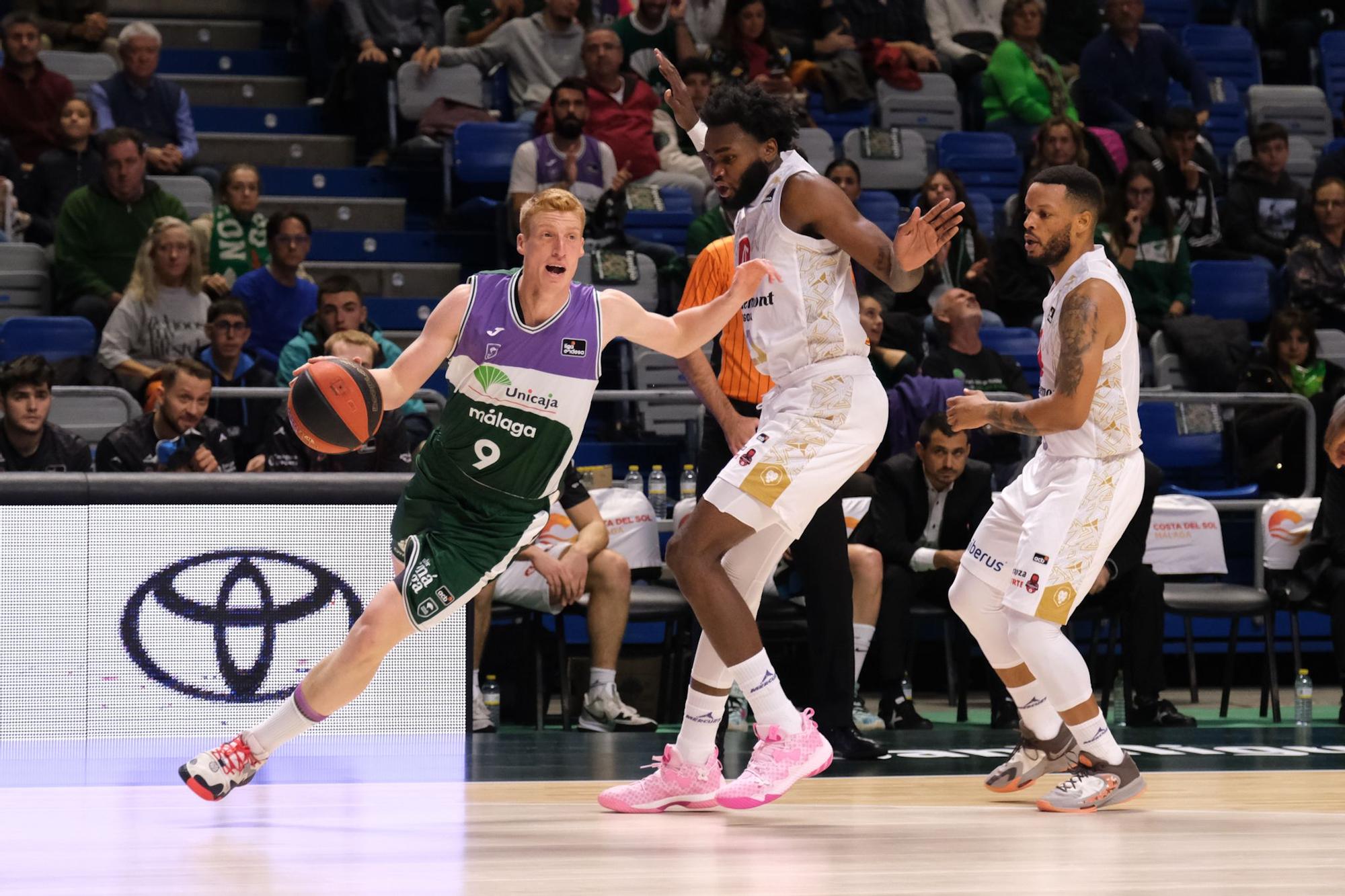 El Unicaja - Casademont Zaragoza de la Liga Endesa, en imágenes