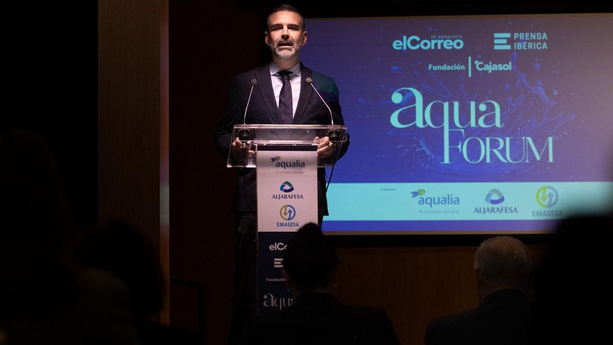 1. Ramón Fernández Pacheco, consejero de Agricultura, Pesca, Agua y Desarrollo Rural de la Junta de Andalucía, durante el encuentro AQUAFORUM 2025 celebrado en Sevilla