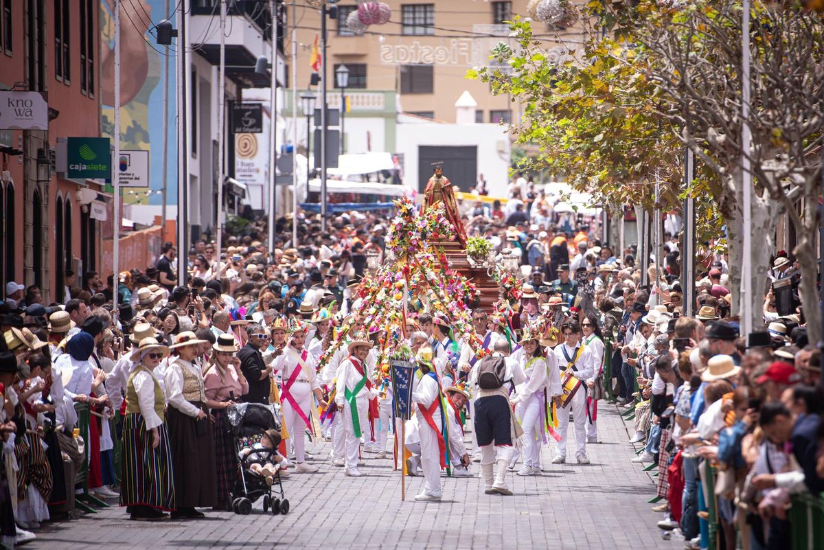 Tegueste se viste de mago en honor a San Marcos Evangelista