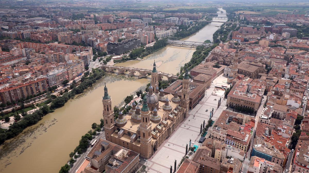 Vista aérea de la plaza del Pilar de Zaragoza.