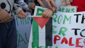 Archivo - Banderas de Palestina durante una manifestación en apoyo al pueblo palestino, a 17 de noviembre de 2023, en Barcelona, Catalunya (España). Bajo el lema ‘Paremos el genocidio contra el pueblo palestino. No callamos: eduquemos en el pensamiento cr
