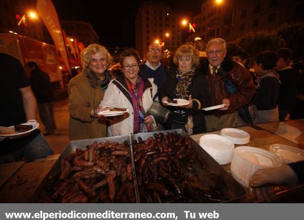 GALERÍA DE FOTOS - Éxito de la Barbacoa de ‘Mediterráneo’