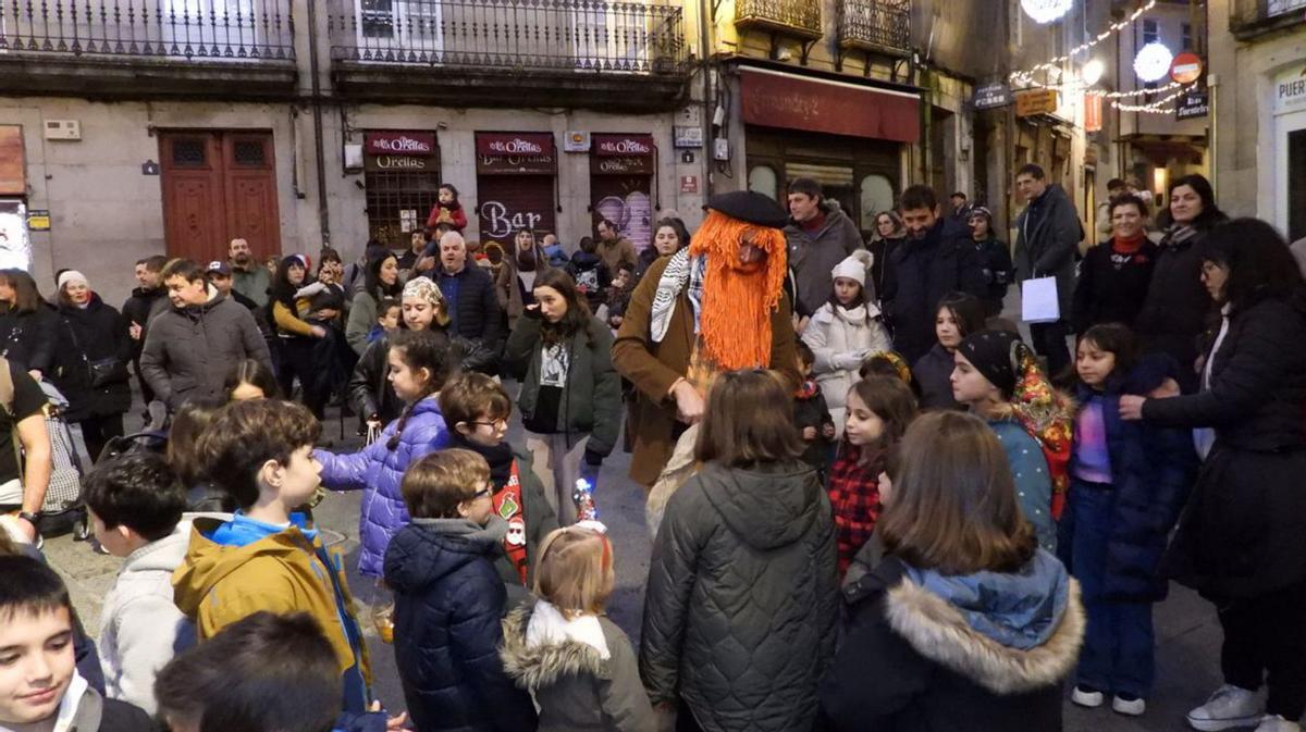 Papá Noel y Apalpador inundan de magia Ourense