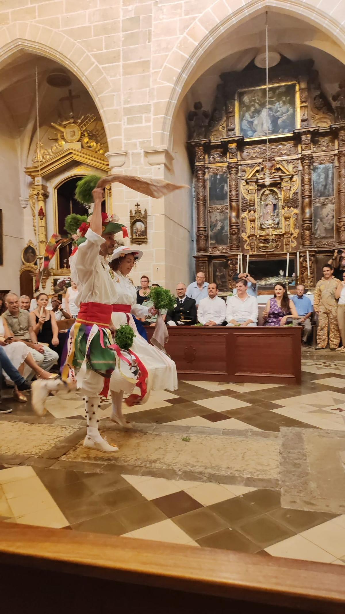 Las imágenes del baile de los Cossiers de Algaida