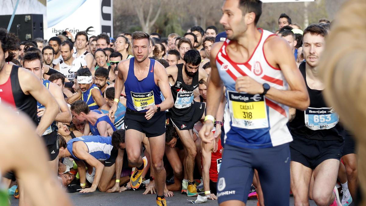 Una caída múltiple provocó el caos en la salida del 10K Valencia