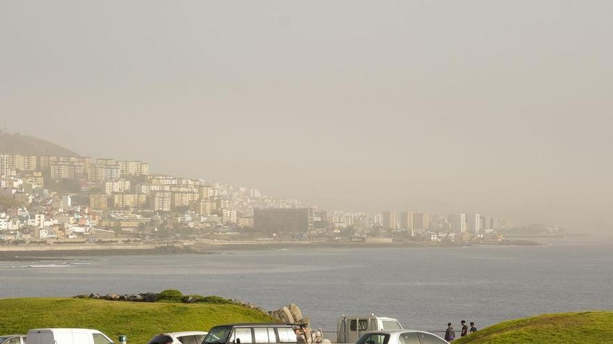 El calor empieza a aflojar en Canarias: estas islas seguirán bajo aviso