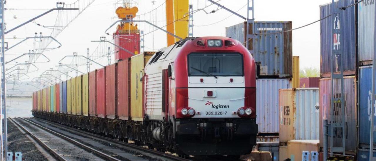 Competencia afea a Renfe que arrebate a Logitren la mitad de sus maquinistas