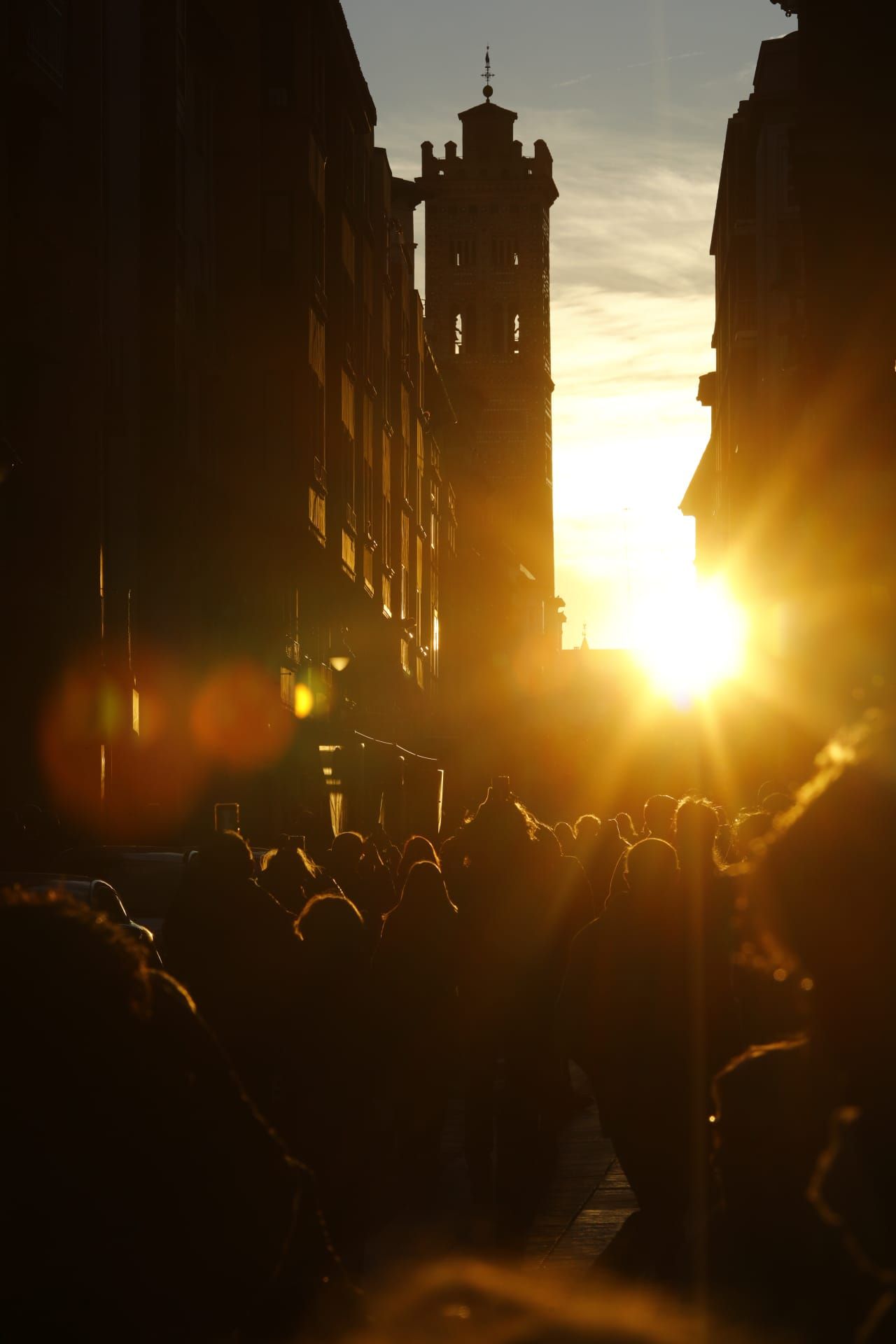 EN IMÁGENES | Así ha sido el hermoso solsticio de invierno en la calle Mayor de Zaragoza