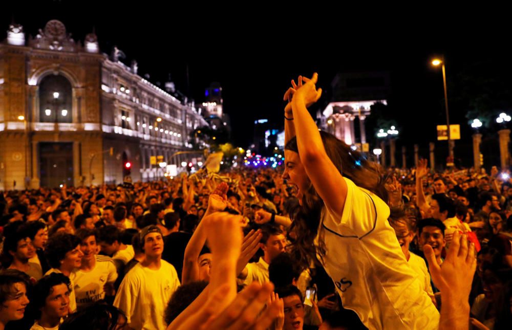 Fiesta del Real Madrid en Cibeles por la 13ª Copa de Europa