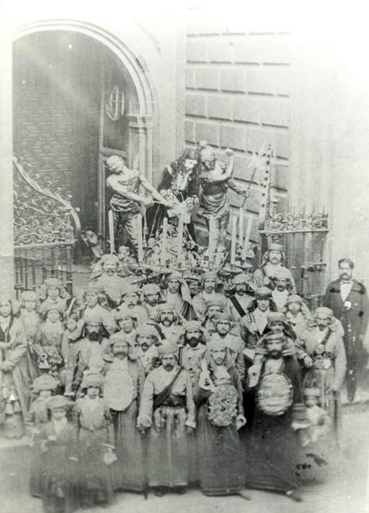 El grupo escultórico de la Puente del Cedrón en San Juan, en 1868.