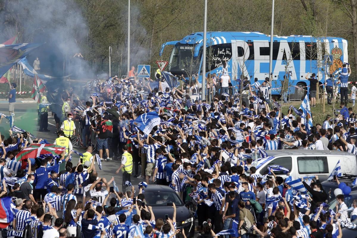 Aficionados de la Real Sociedad en una imagen de archivo.