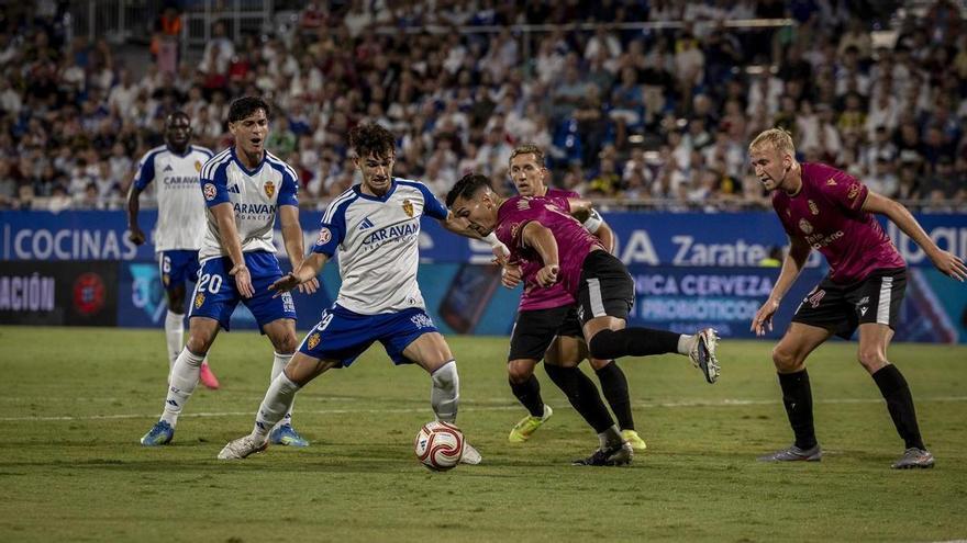 A Ibai no le tiembla el pulso: Pau y Delgado, de fijos a relegados en el Real Zaragoza