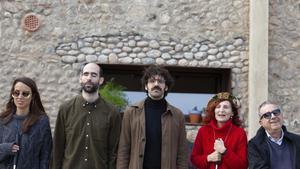 Los cuatro protagonistas del programa ’Tabús’ sobre la ceguera, con el presentador, David Verdaguer (centro).