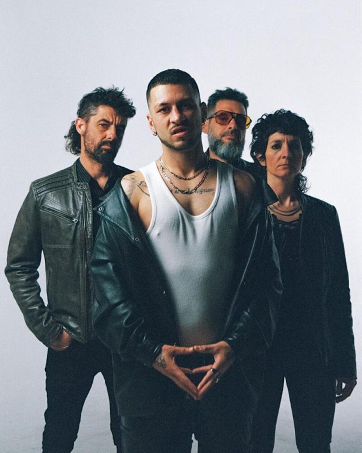 Bihotza está formado por el rapero Calero LDN y el batería de Ska-P Iván Pozuelo.