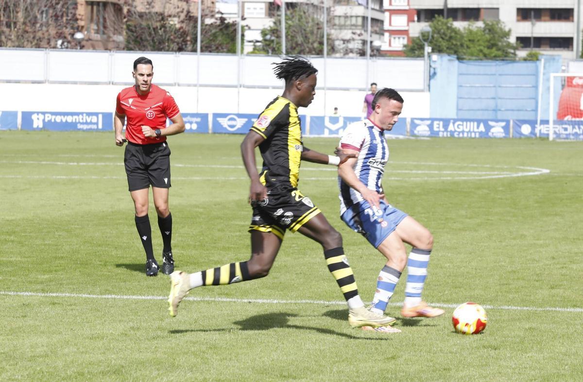 EN IMÁGENES: El Avilés se juega la salvación a una última bala: estrepitosa derrota ante el Barakaldo