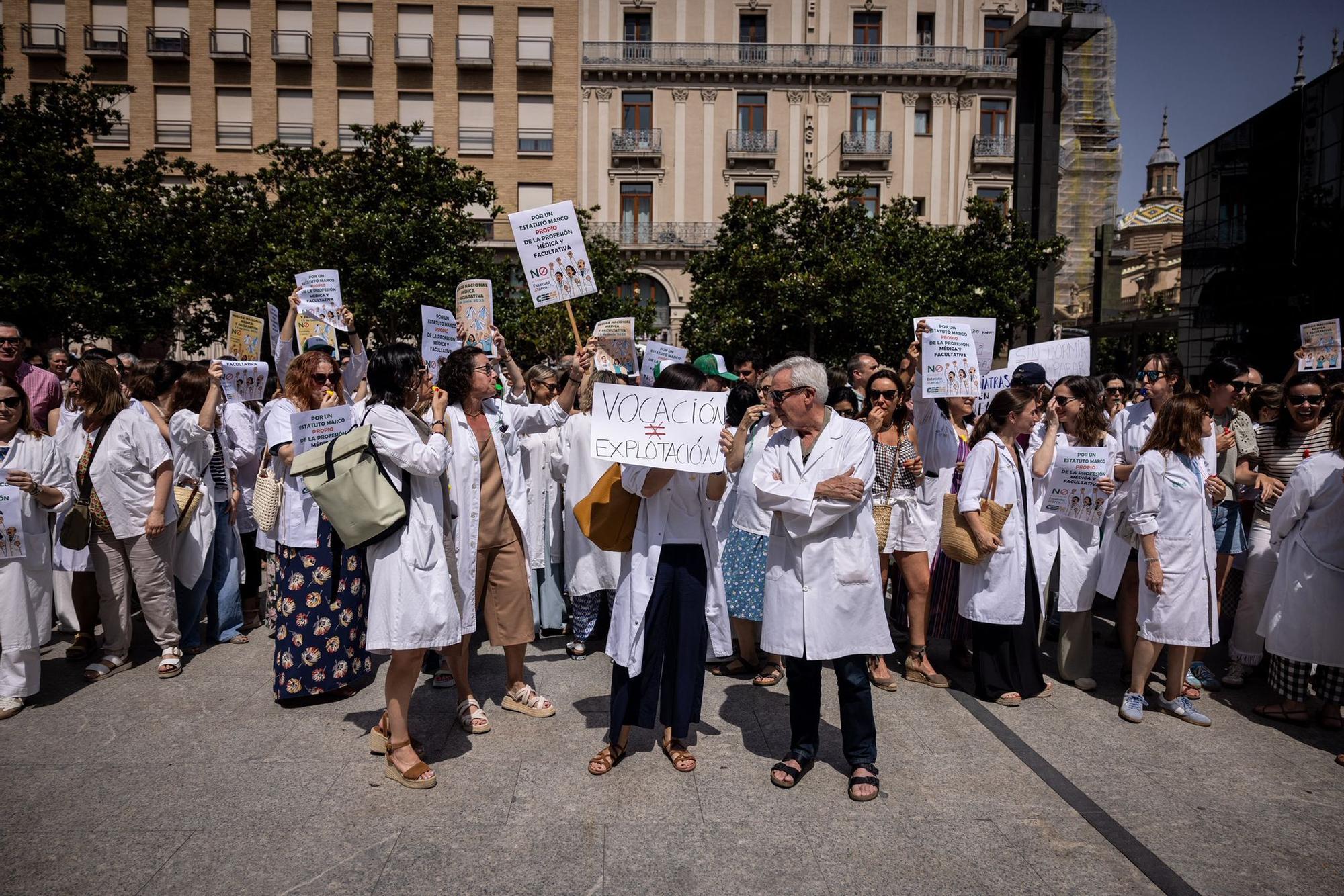 Huelga de médicos en Aragón contra la reforma del Estatuto Marco