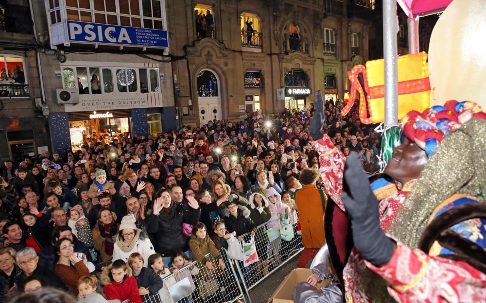 Las imágenes de la Cabalgata de Reyes de Vigo 2019