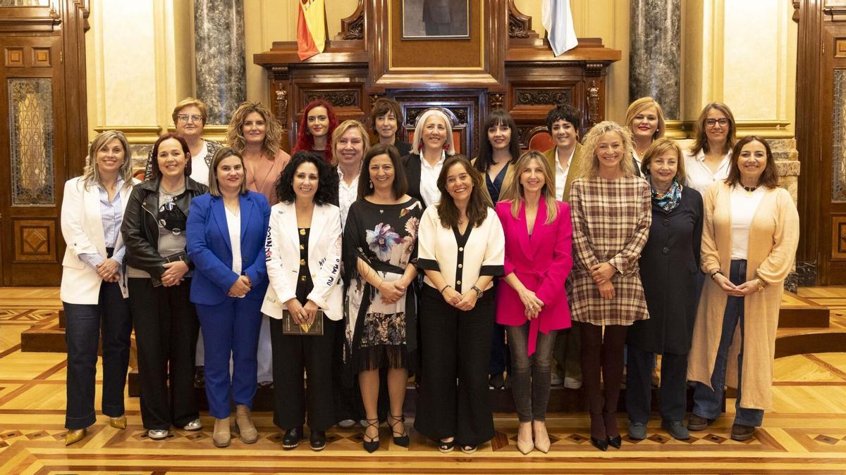 Inés Rey reivindica el feminismo en la política municipal durante el Encuentro de Alcaldesas en A Coruña