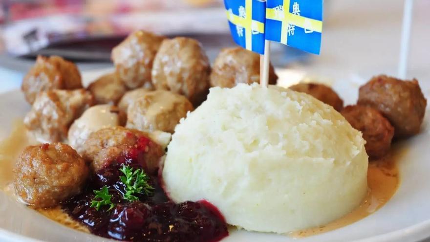 Comer en Ikea: Descubre el plato sueco más demandado por los clientes