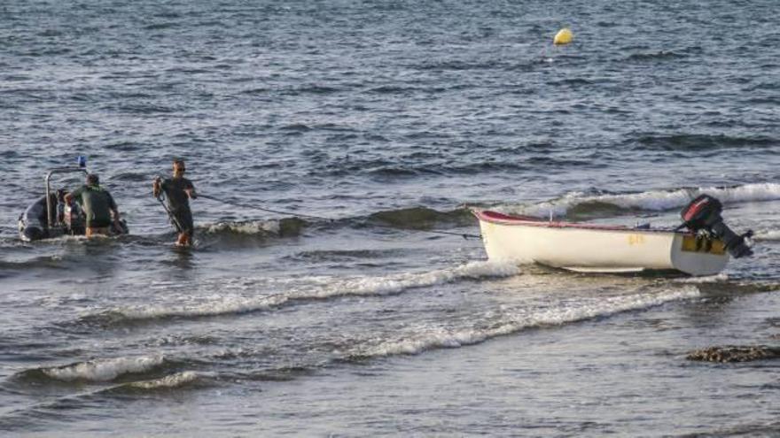 Tres de los 19 inmigrantes llegados en pateras a Torrevieja son menores