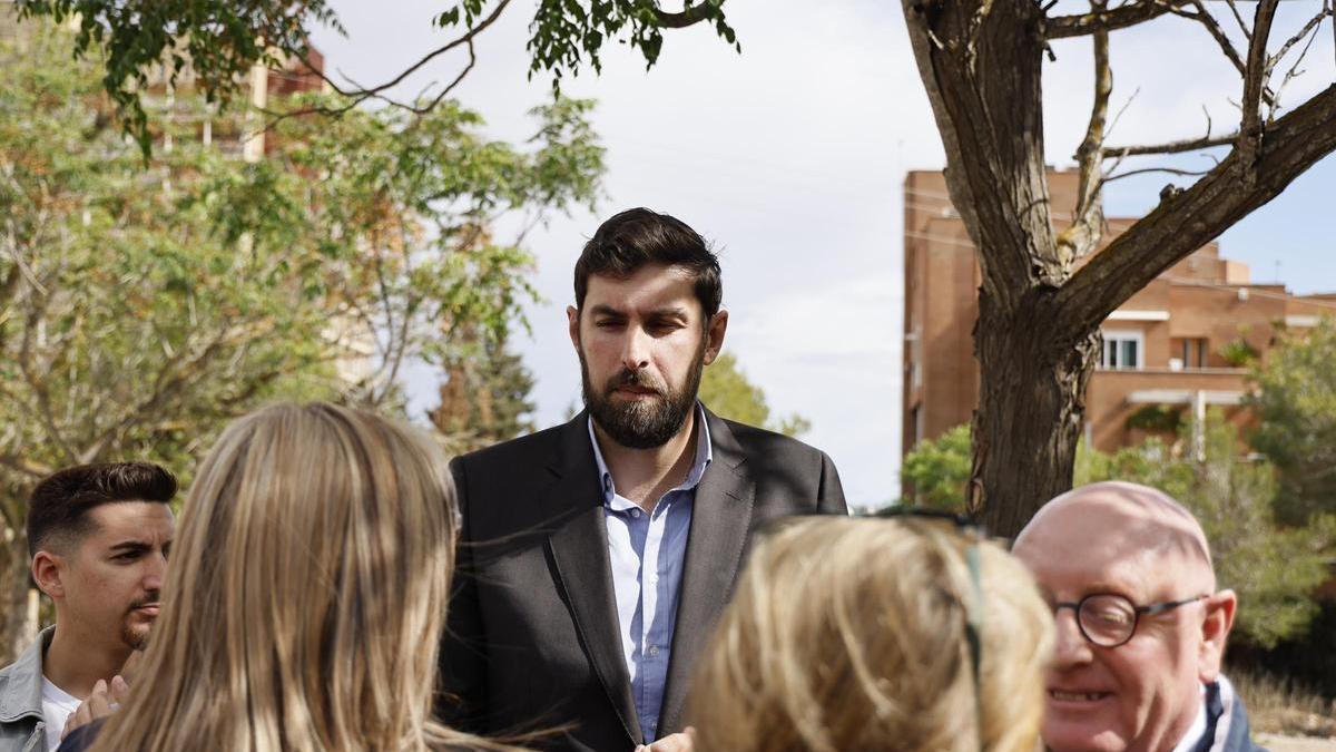 ANTELO EN EL CAMPAMENTO DE INMIGRANTES DEL NAVAL EN CARTAGENA
