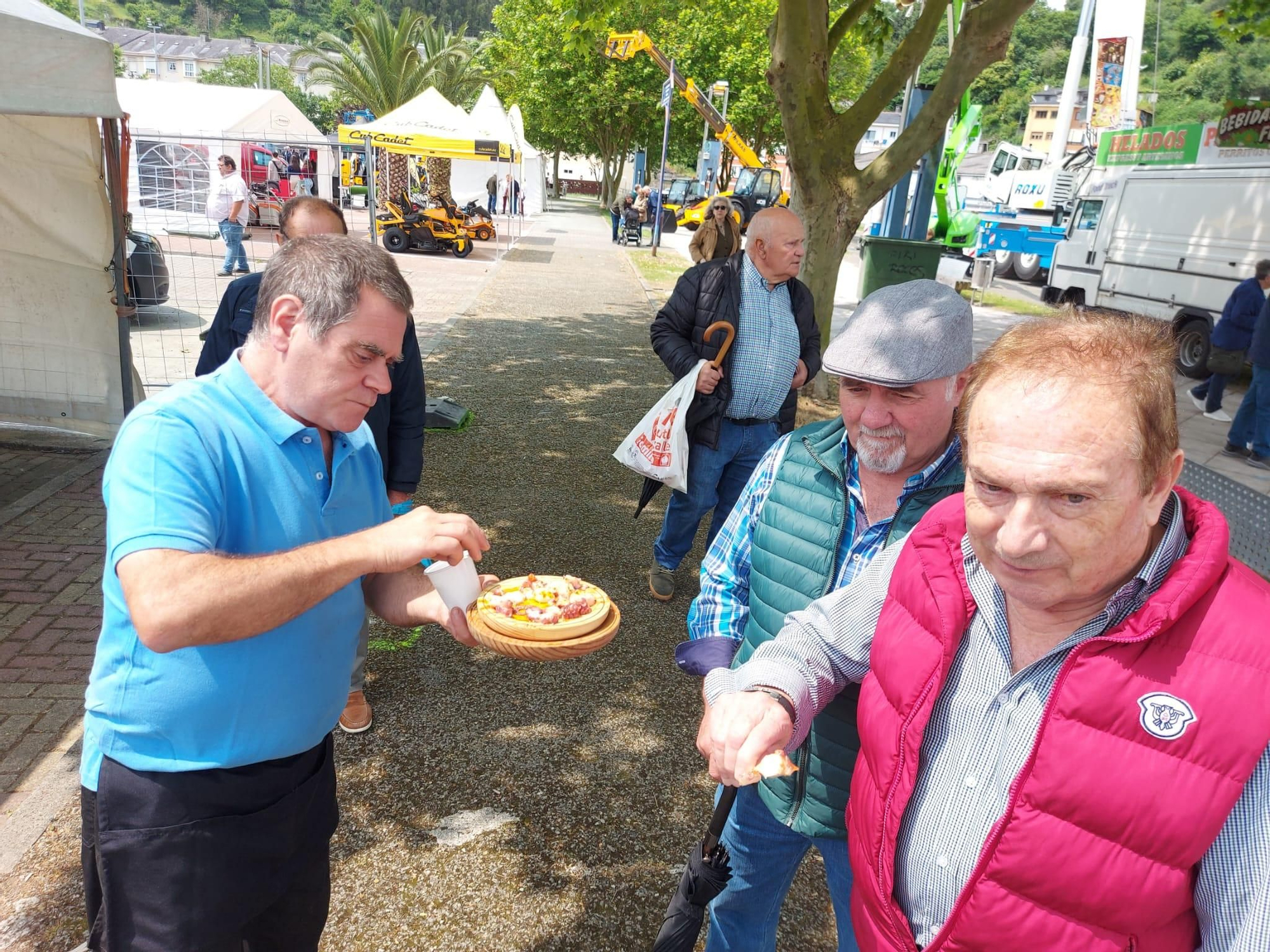 En imágenes: Así fue la primera jornada de la Feria de Muestras de Vegadeo