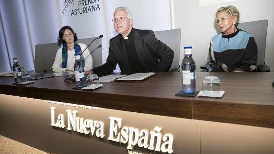 De izquierda a derecha, Marta Riol, Benito Gallego e Inés Morán.